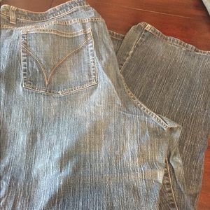 Plus size jeans boot cut stretch